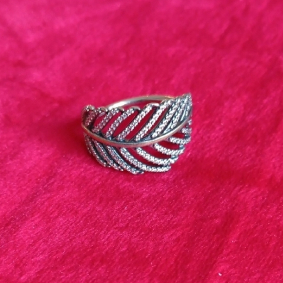 PANDORA Light As a Feather Silver Ring Size 4 - Picture 3 of 6